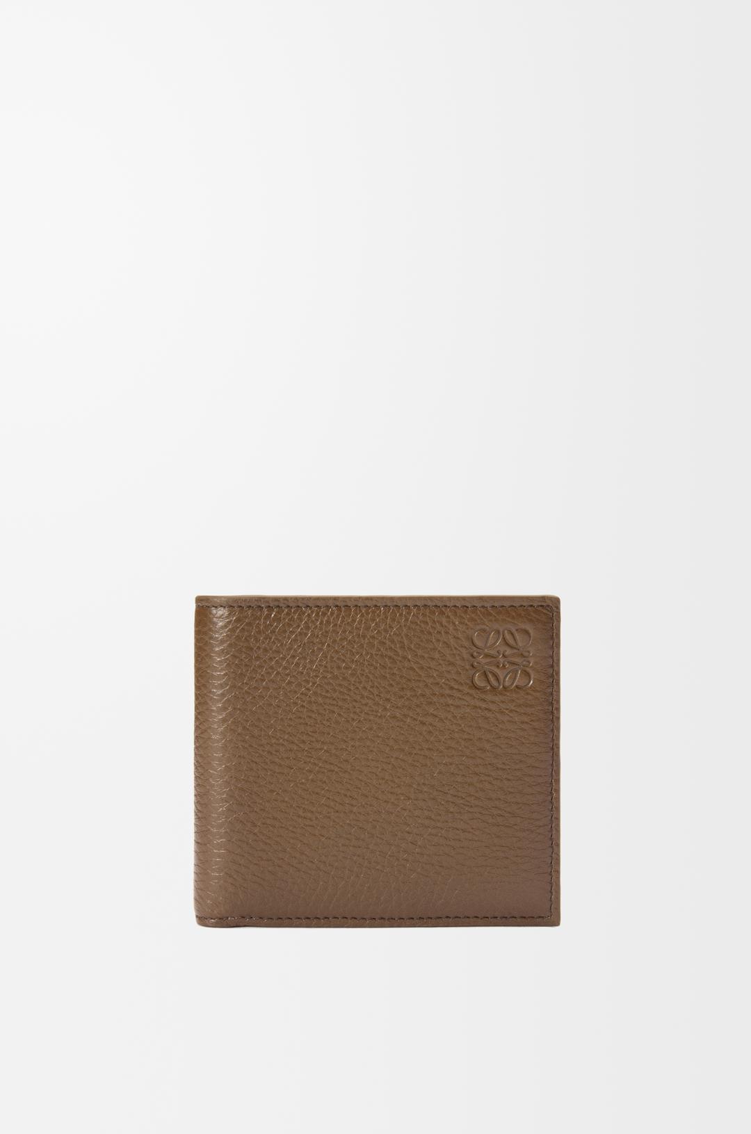 Bifold wallet in deerskin