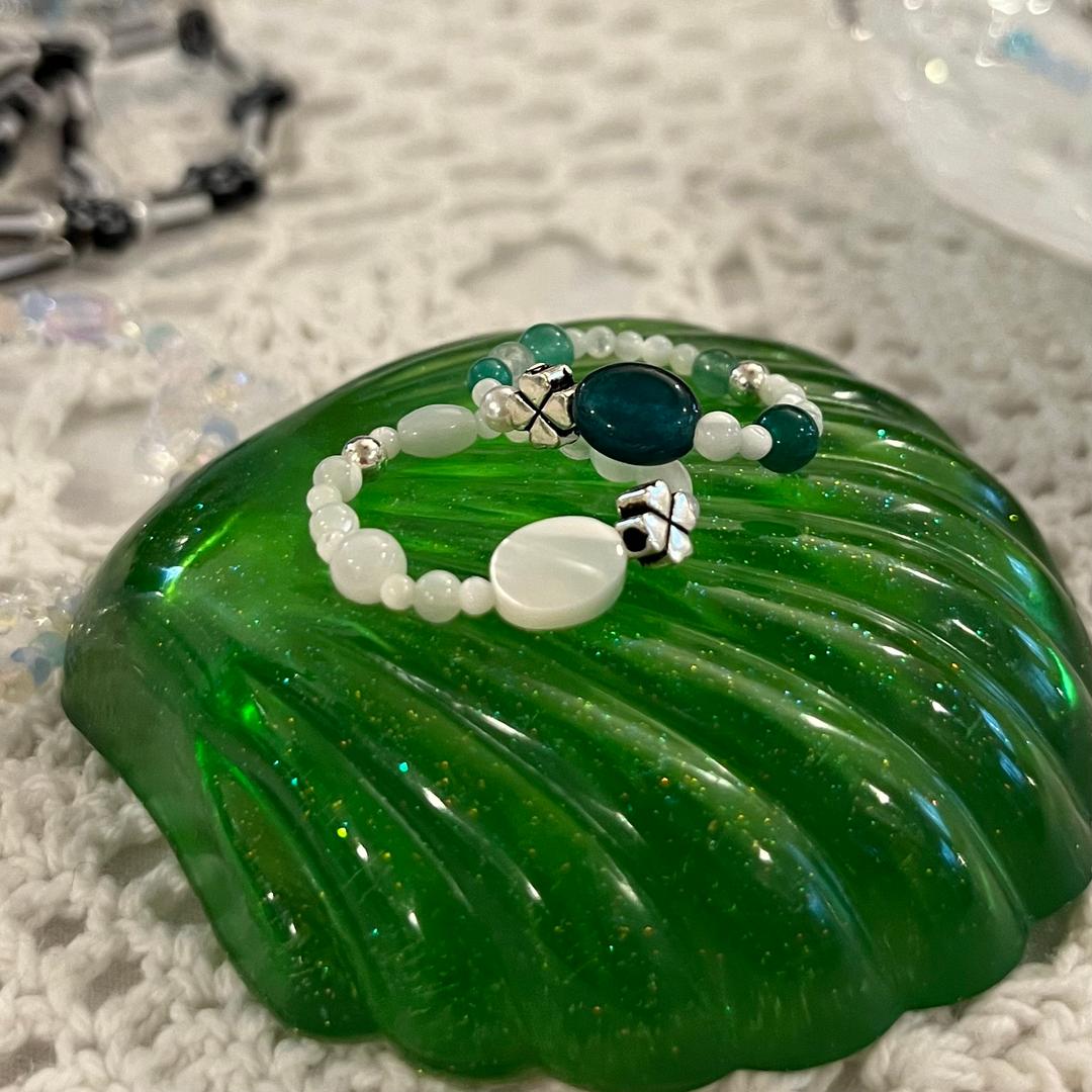 (Gomgom) Silver Clover Gemstone Ring