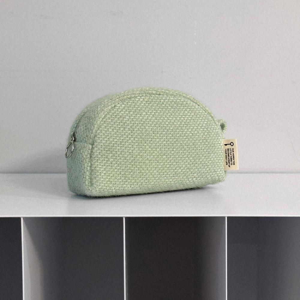 [Pre-Order] OUK 오우크 하프문 파우치 플러피 그린