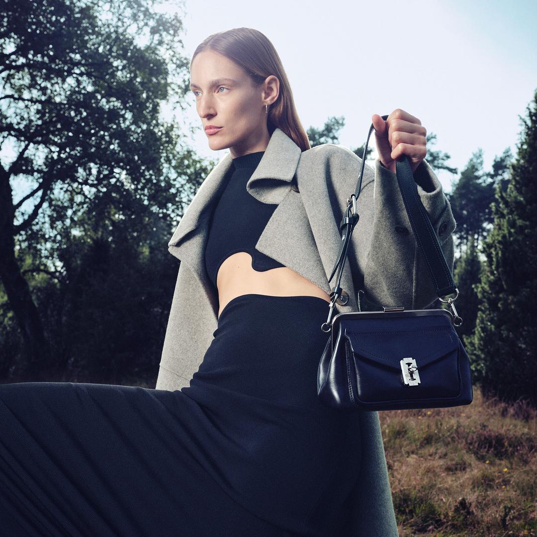 Occam Doux Cargo Frame Shoulder S (오캄 두 카고 프레임 숄더 스몰) Black