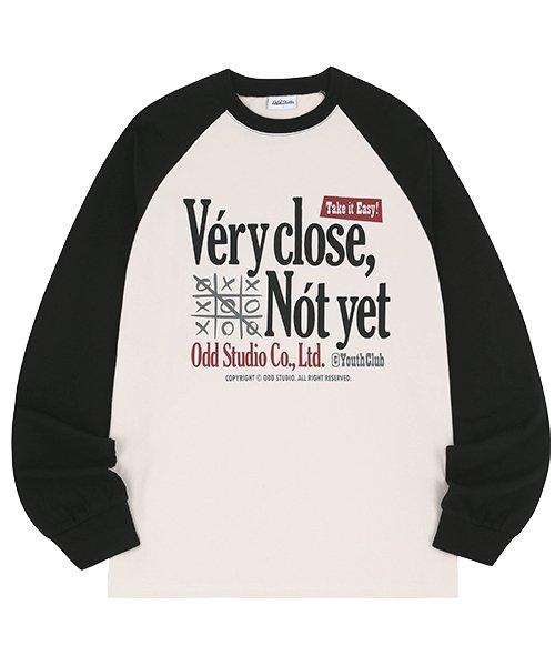 베리클로즈 래글런 오버핏 롱 슬리브 - SAND BEIGE/BLACK