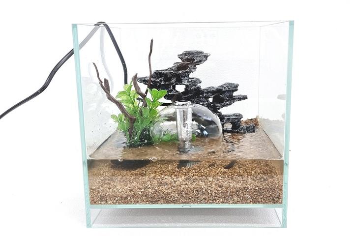 정사각 유리수조와 화산석바위 우산분수 비바리움 어항 수반 미니정원 힐링 인테리어 홈가드닝