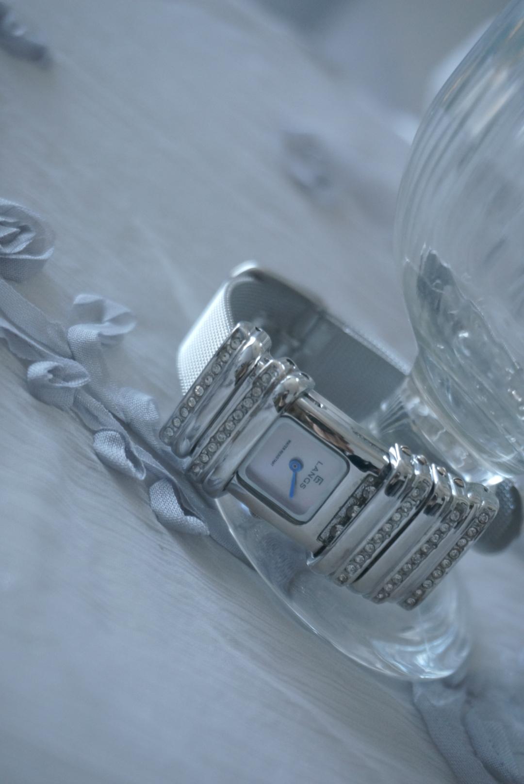 Cubic Hidden Watch