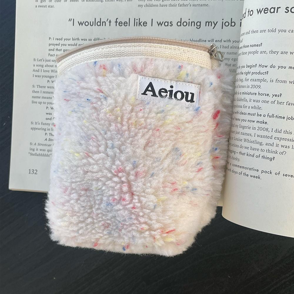Aeiou Basic Pouch (M size) Fur Snow Painting