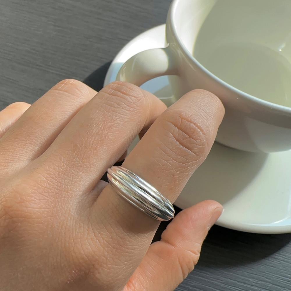 전체 925 실버 모던 볼륨 줄무늬 패턴 고마루 엥게이지 링 은 반지 : Vintage Rojo