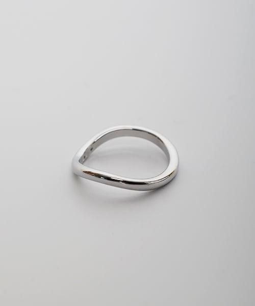 LU43 TOUxHAS Silver semi curved ring