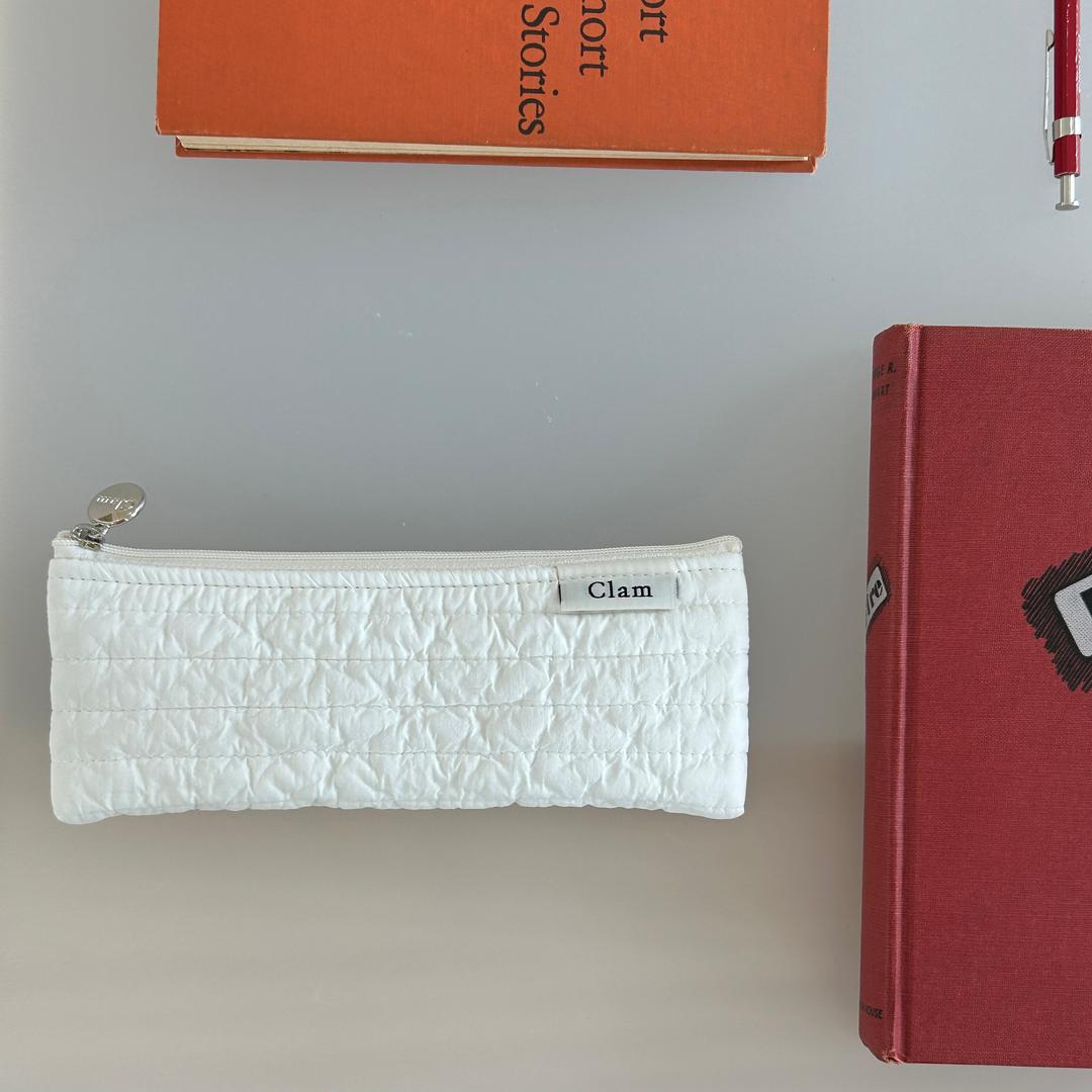 Clam flat pencilcase _ Soft white