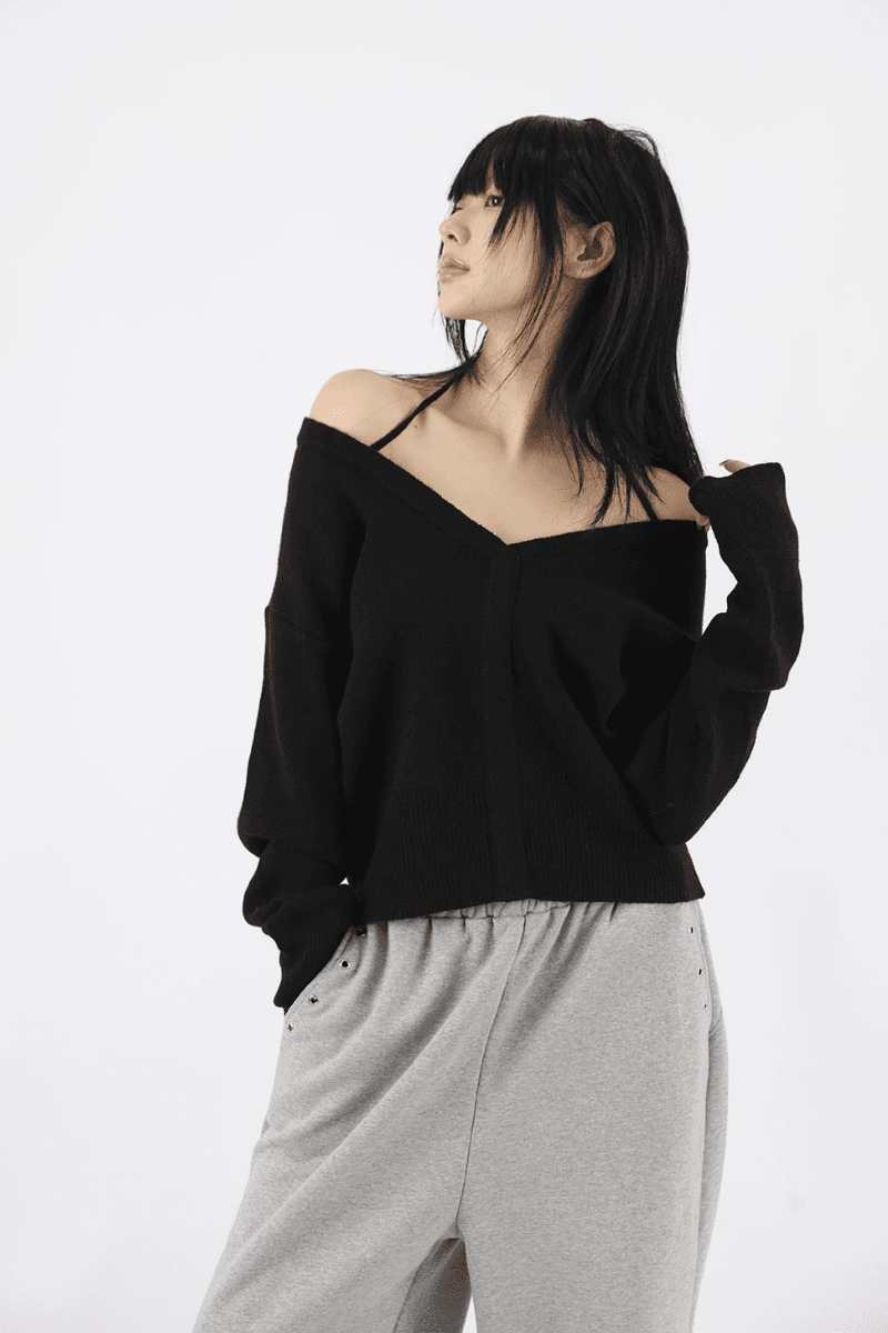 무드 홀터 오프 니트