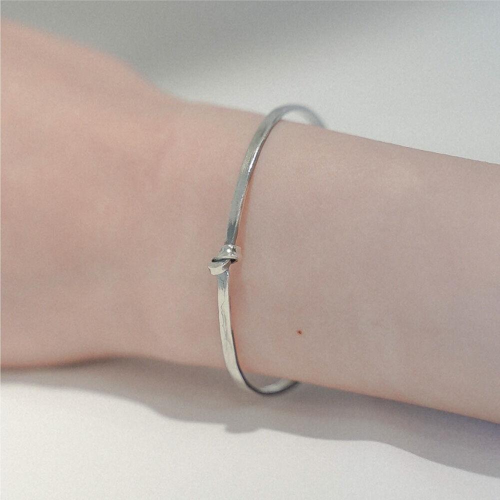 [BTS 진 착용] HR 05B_Silver Knotted Bangle Bracelet