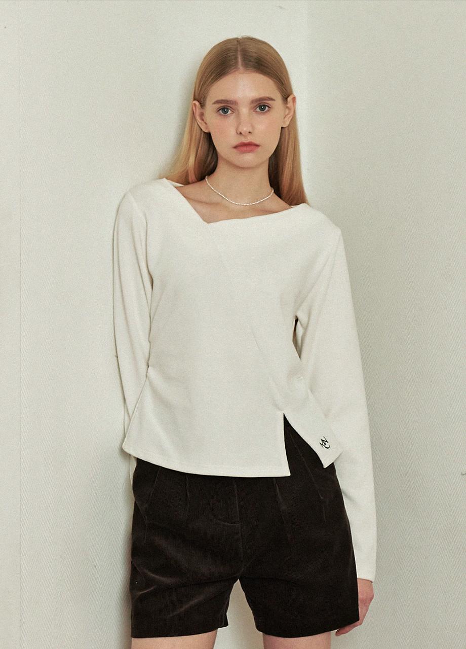 워닝 라인 슬릿 티셔츠 아이보리 / Winning Line Slit Tee Ivory