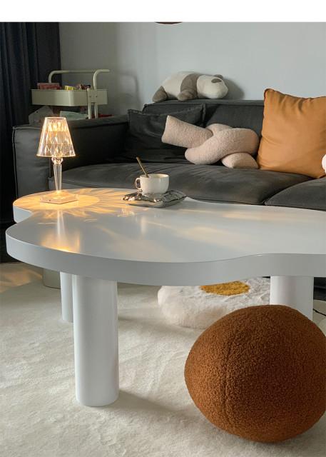 옆에서 자꾸 어디서샀는지물어봐 원목구름모양테이블 디자인좌식테이블