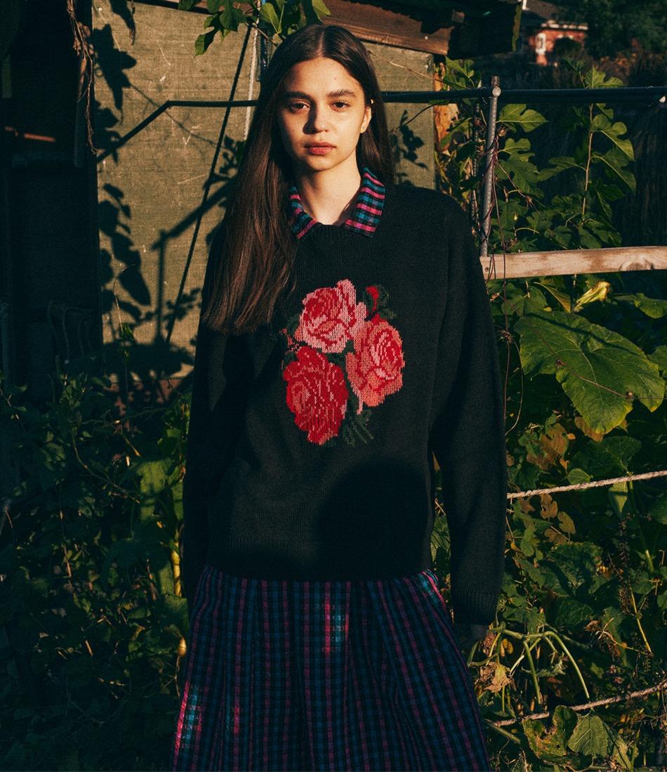 FLOWER KNIT SWEATER(BLACK)