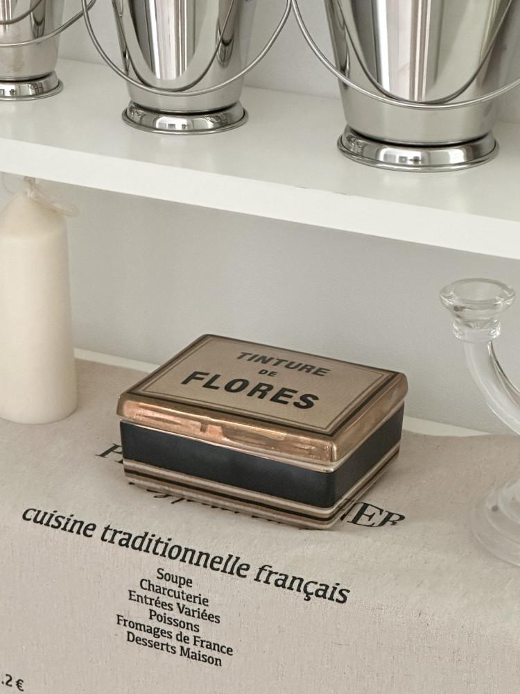 (에이미홈) 플레인앤심플 Tinture 캔들 AMBER VETIVER LINDEN FLORES (PLAIN AND SIMPLE)
