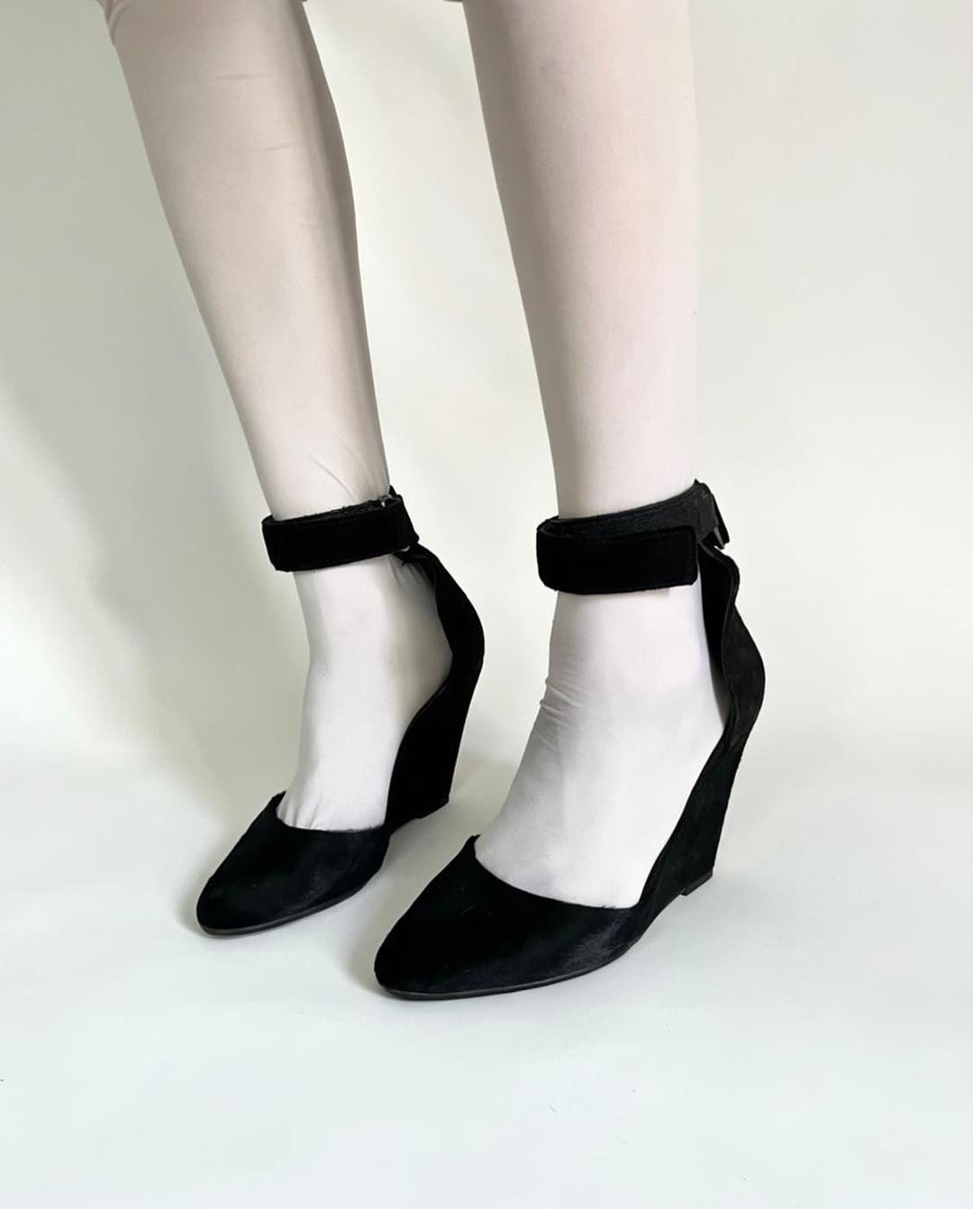 이자벨마랑 포니헤어 웨지 스트랩힐 | 후루츠패밀리