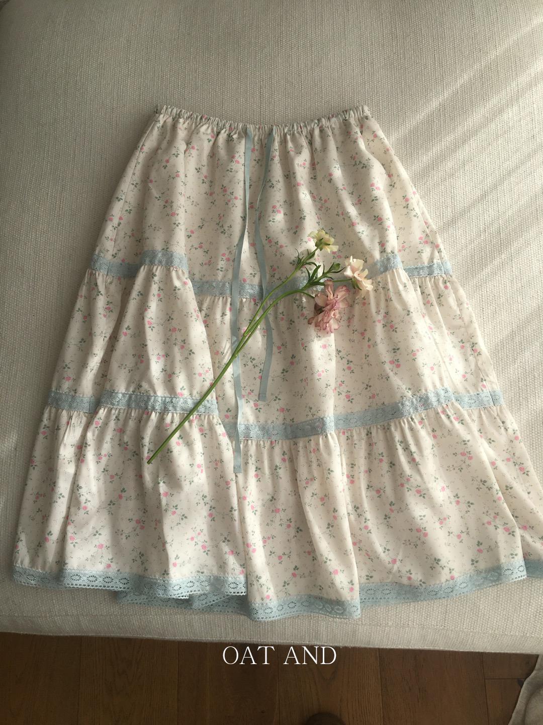 [made] 파우더 플라워 스커트