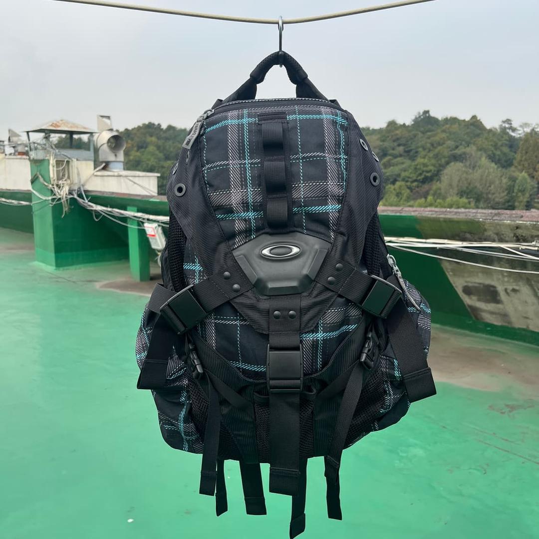 오클리 아이콘 3.0 백팩 | 후루츠패밀리