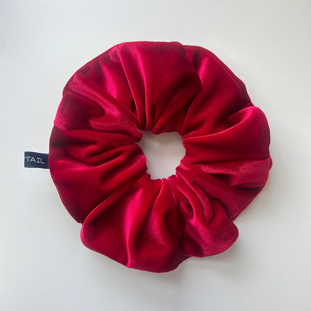 NEW SiZE Lily Velvet Scrunchie (RED)