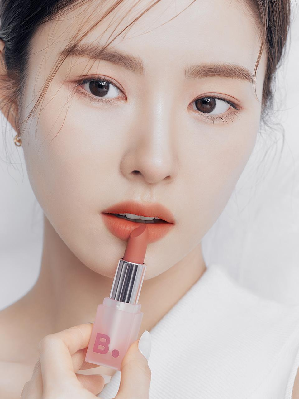 벨벳 블러드 베일 립스틱(블루밍 페탈 에디션)