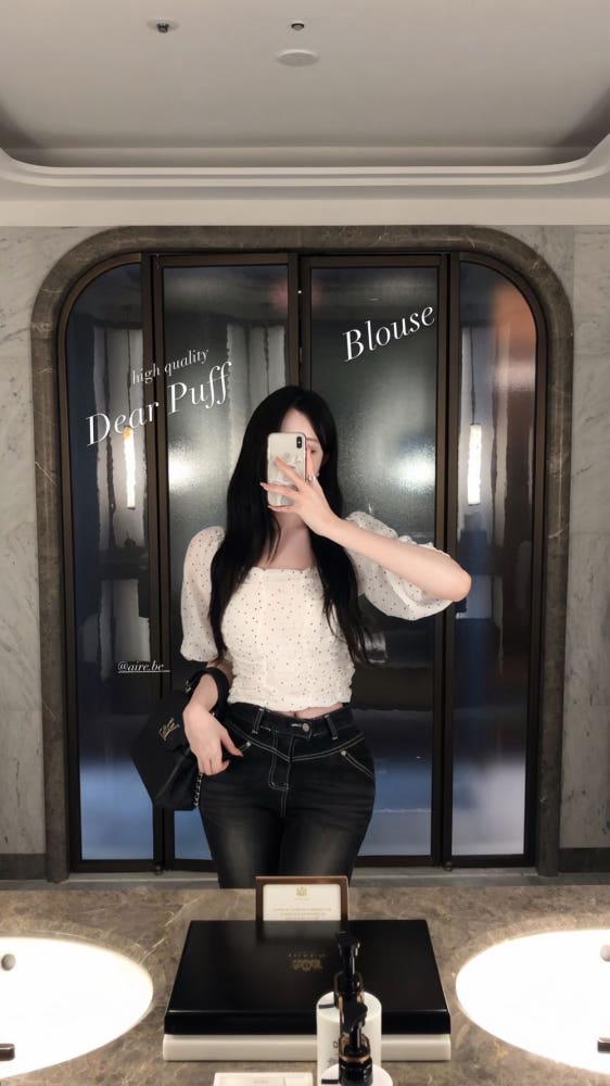 [데이트룩 연말룩 강추] 디어 도트 퍼프 블라우스