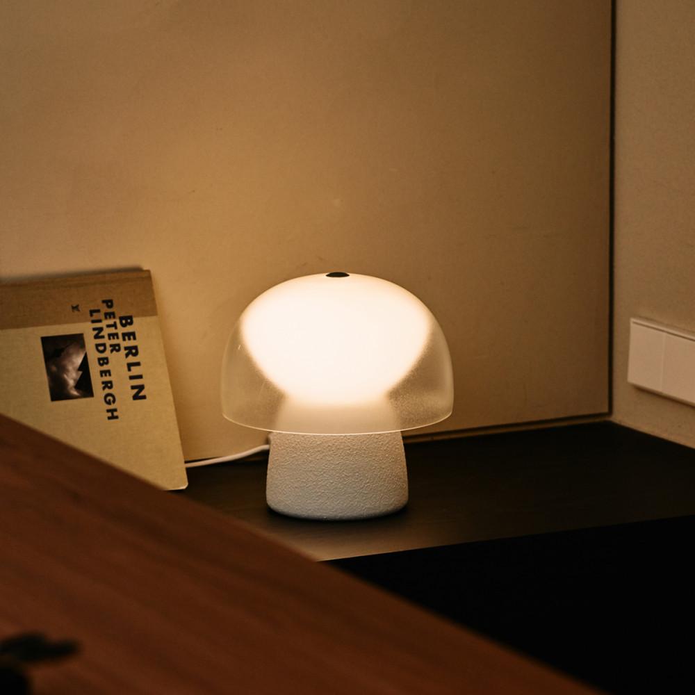 보나키아 토니 디머스탠드-화이트