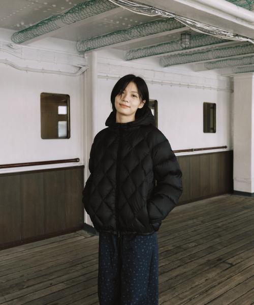 DIAMOND QUILTED DUCK DOWN, BLACK