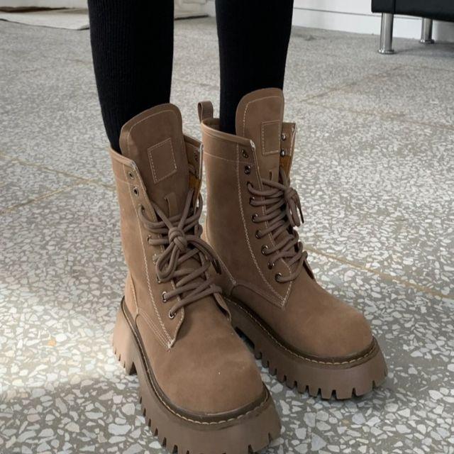 dessert boots