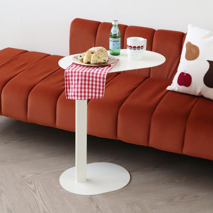 NOOMA 누마 오벌 사이드테이블