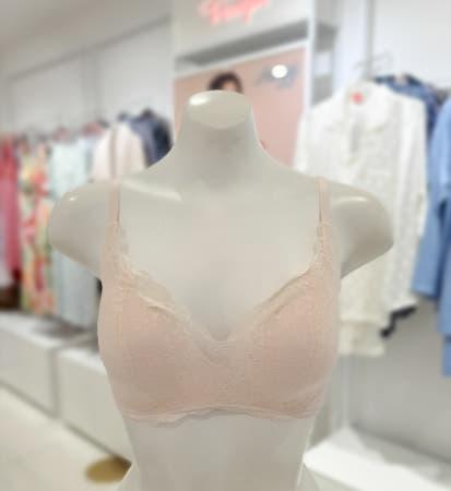 이런 상품 어때요? [트라이엄프] 라이트핑크 러블리 레이스 프리컷 브라 TDWBR267 PK