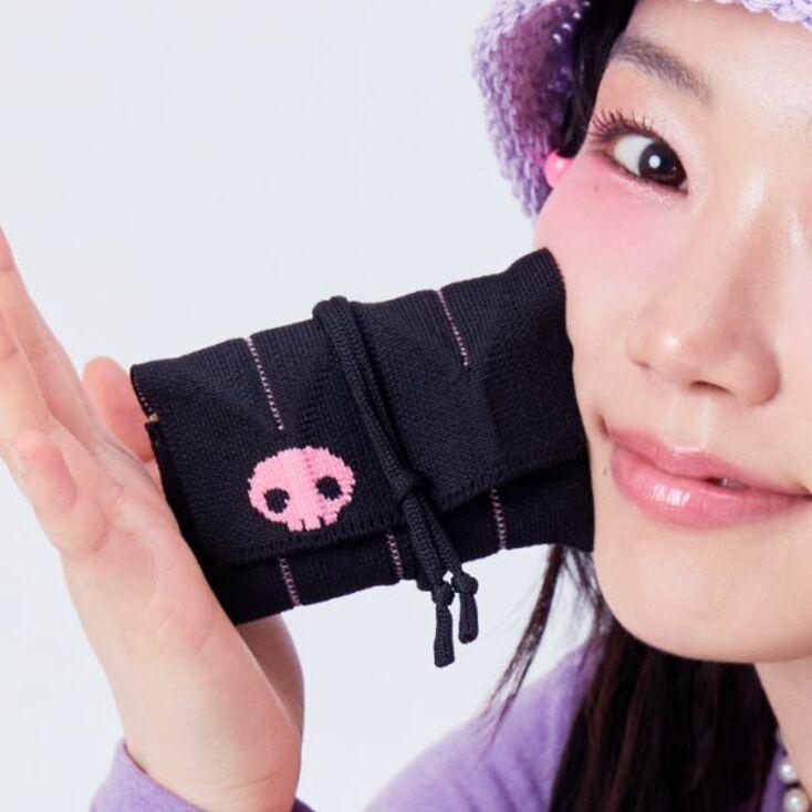 Lucky Pleats Knit Card Wallet Kuromi Rich Black