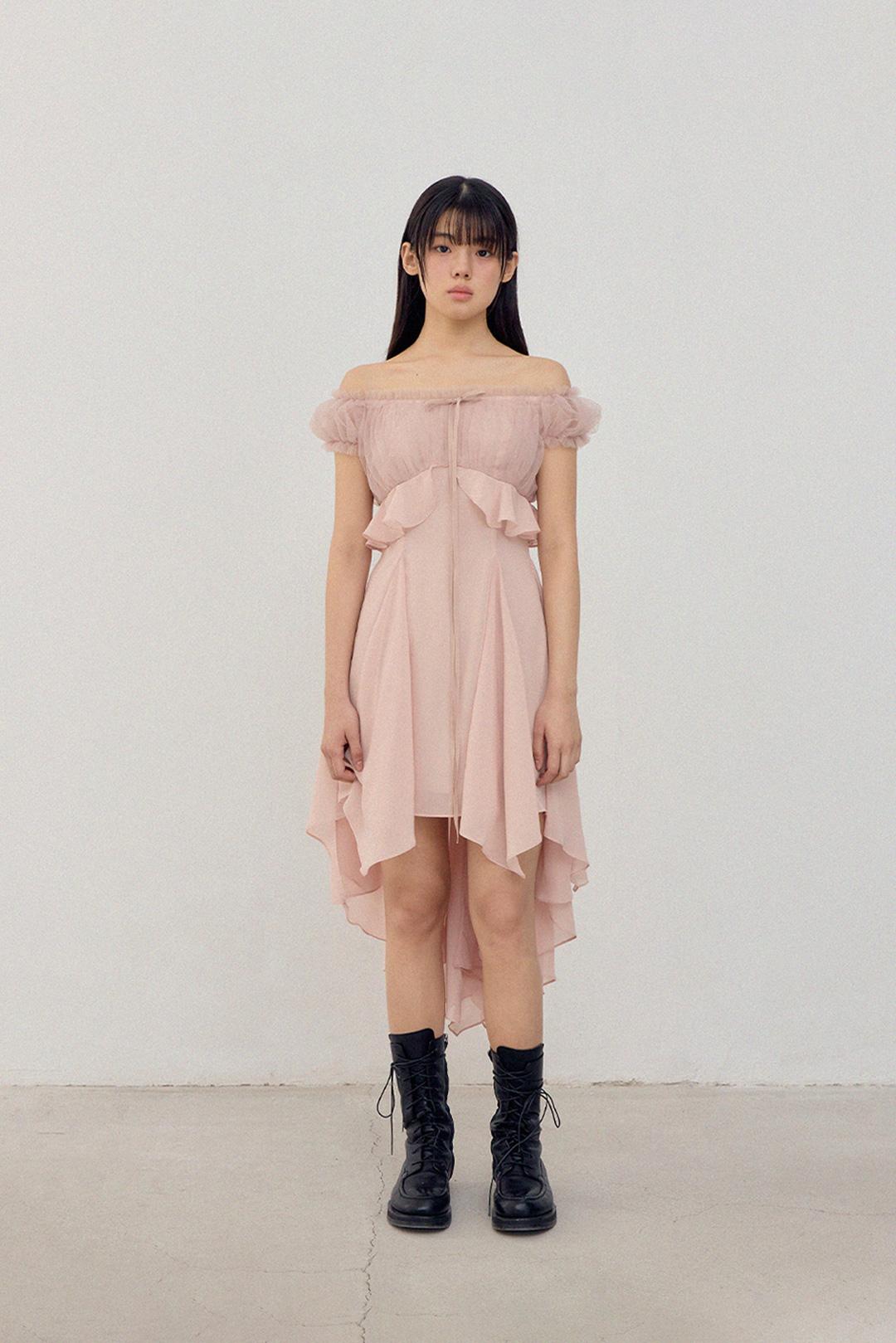 flétta 84 (Off Shoulder Chiffon Dress)