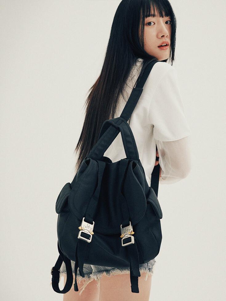 오후다섯시반 백팩 블랙