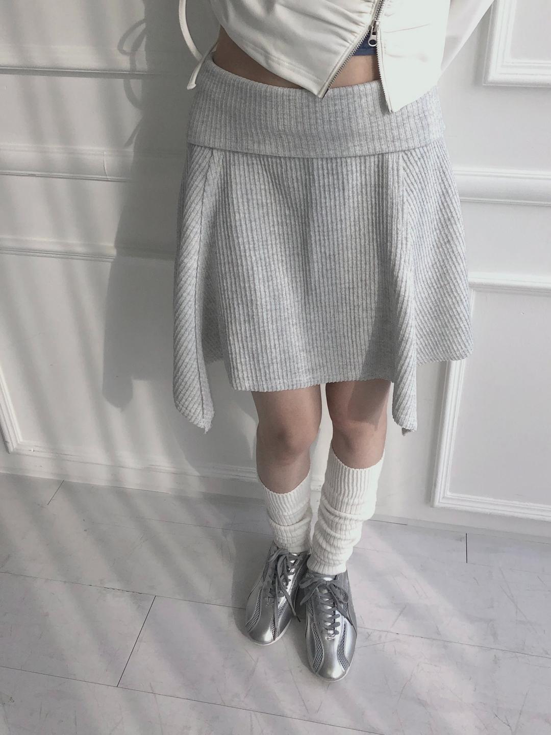 clip golgi skirt (2c)