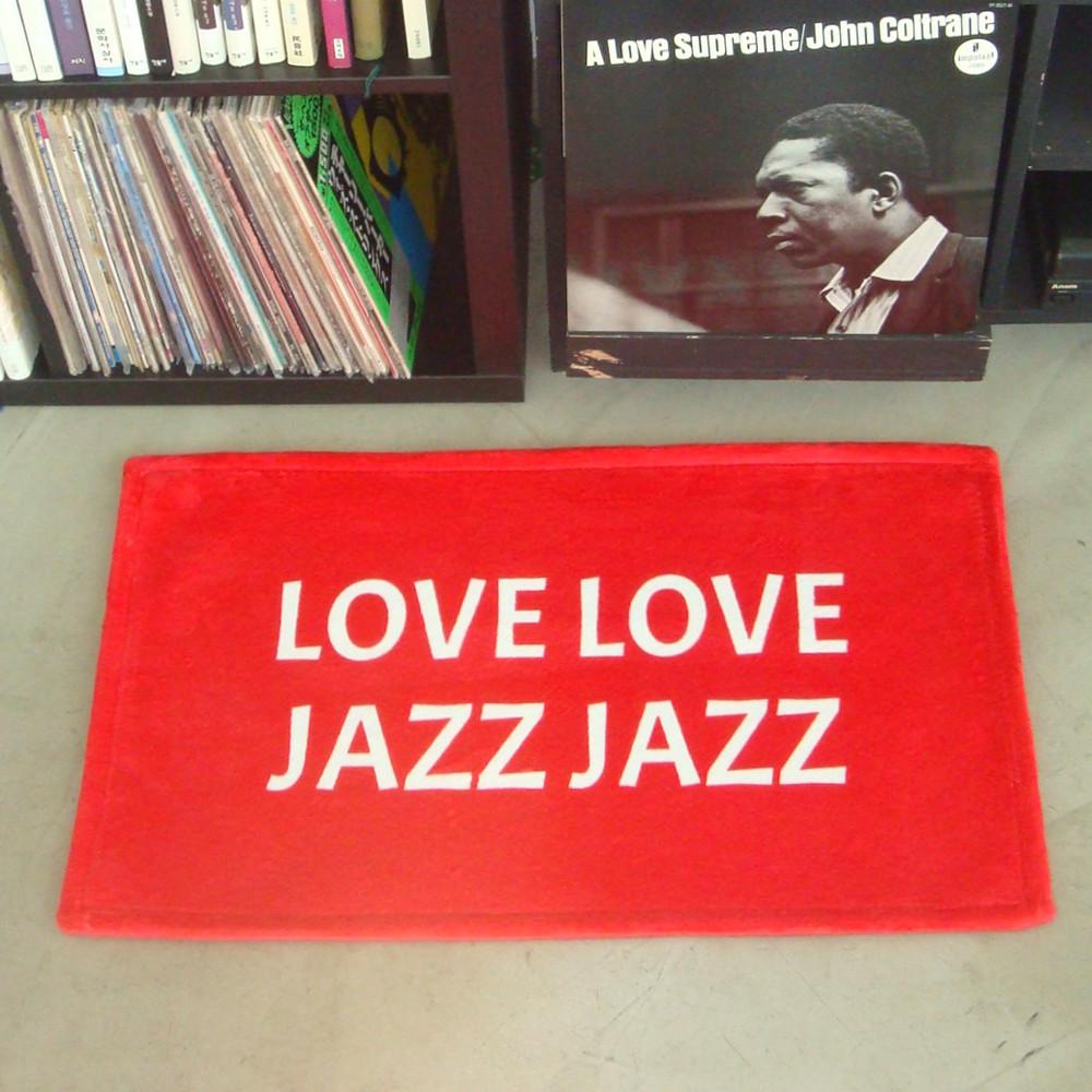 LOVE JAZZ 빈티지 레드 러그