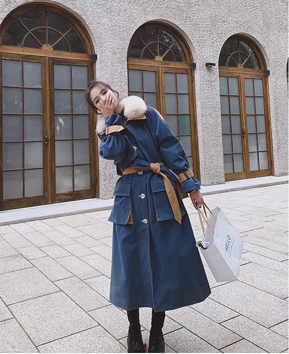 딥블루 퍼안감 롱 트렌치 코트