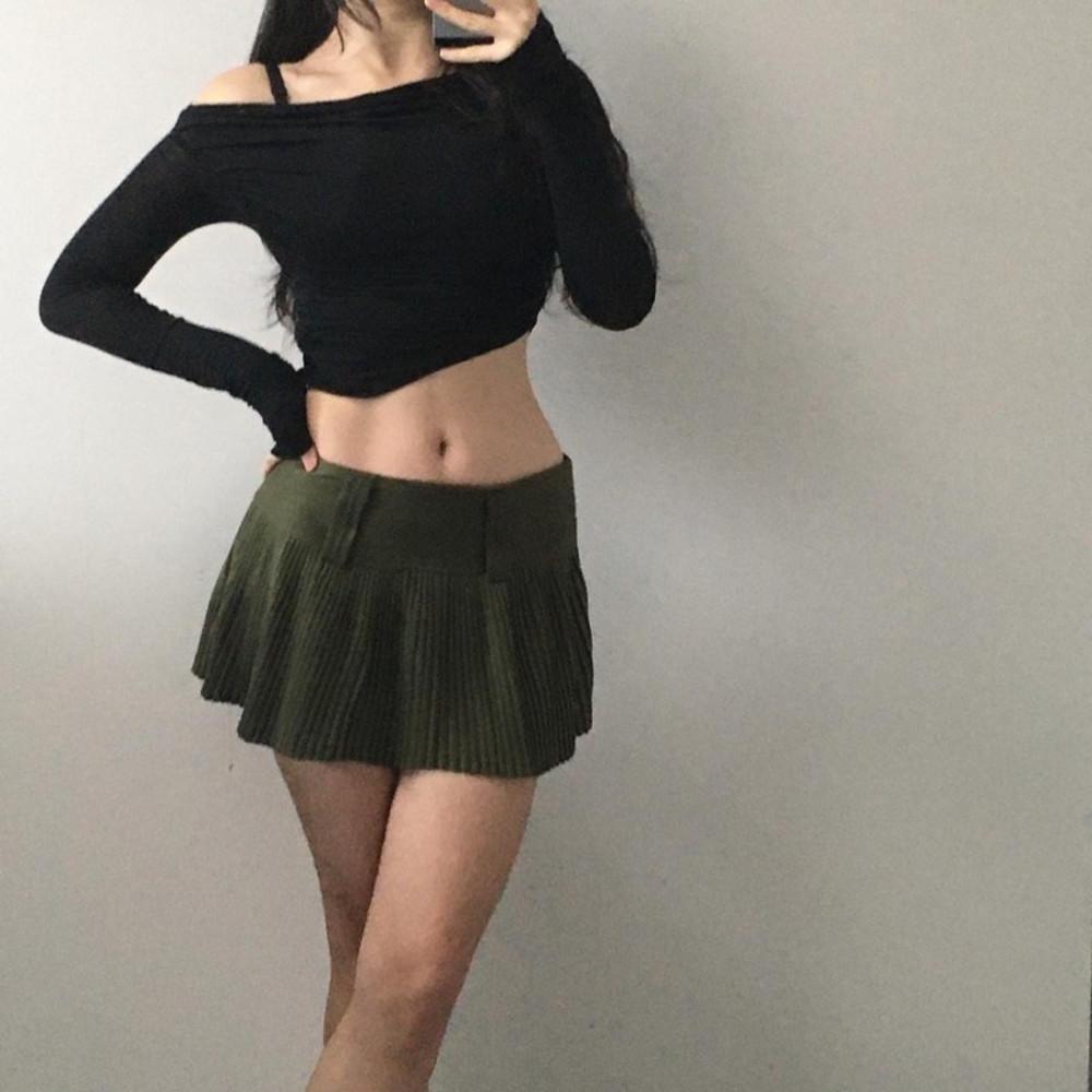 [중고] 12. khaki low-rise pleats skirt (27)
