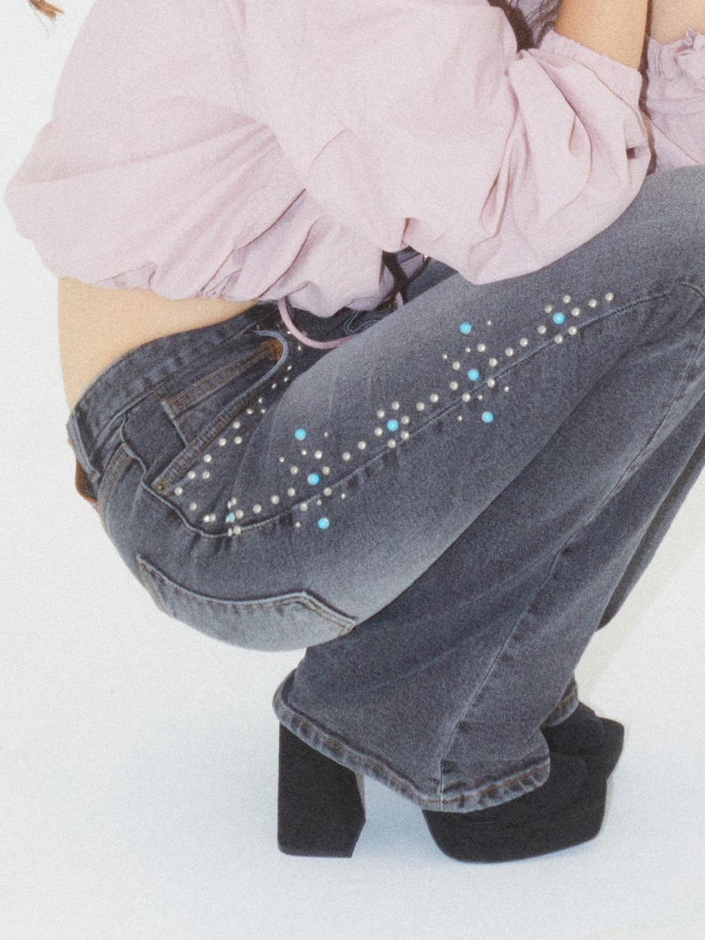 GEM DETAIL BOOTCUT STRETCH JEANS BLACK