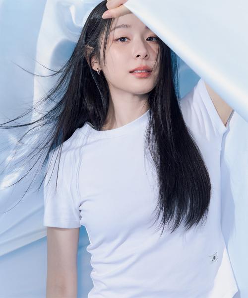 NBNEG2W432 / WOMEN 에센셜 핏티드 반팔티 (WHITE)
