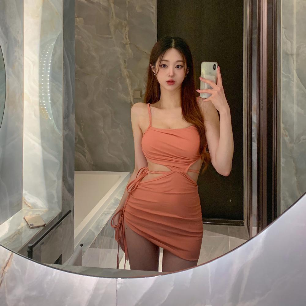 워너비뮤즈 무배🚀[시선강탈🔥섹시&힙] 진짜강추🧡 스퀘어넥 트임 스트랩 리본 끈 셔링 모노키니 비키니 원피스 수영복 투피스 비치웨어 이너팬티 봄 간절기 2COL