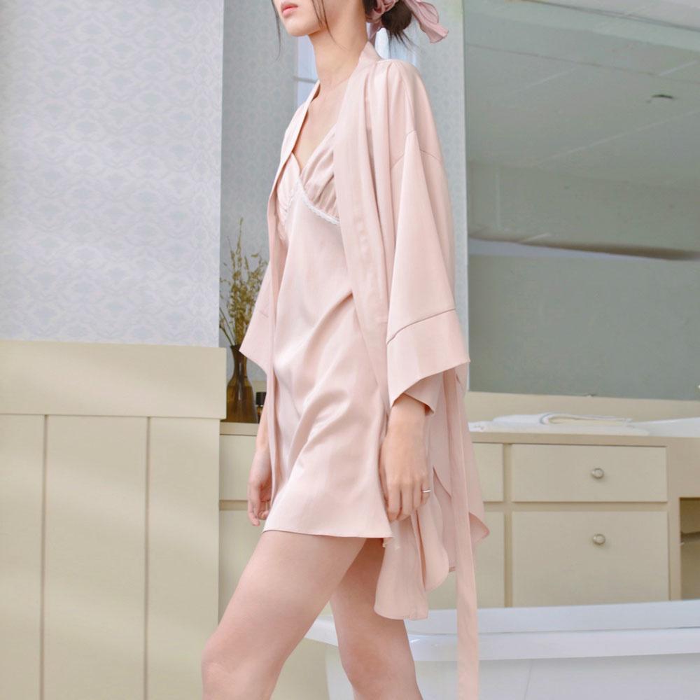 room no.207 Amali robe pink