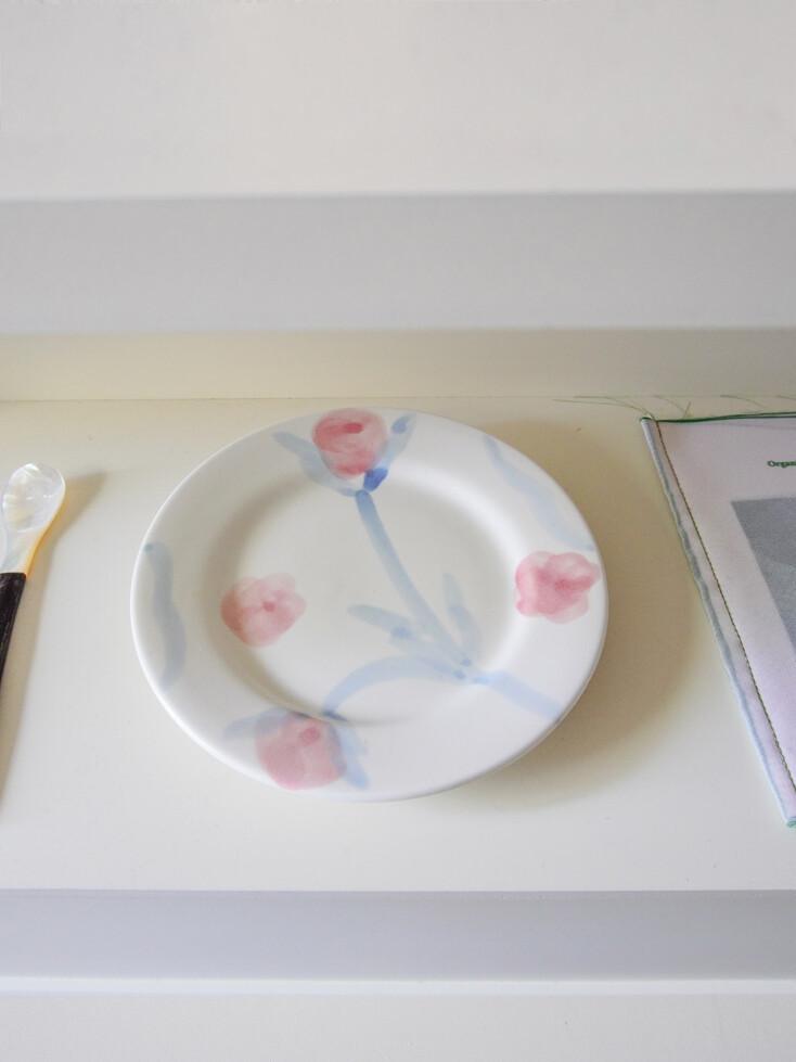 blue vine plate (s size)