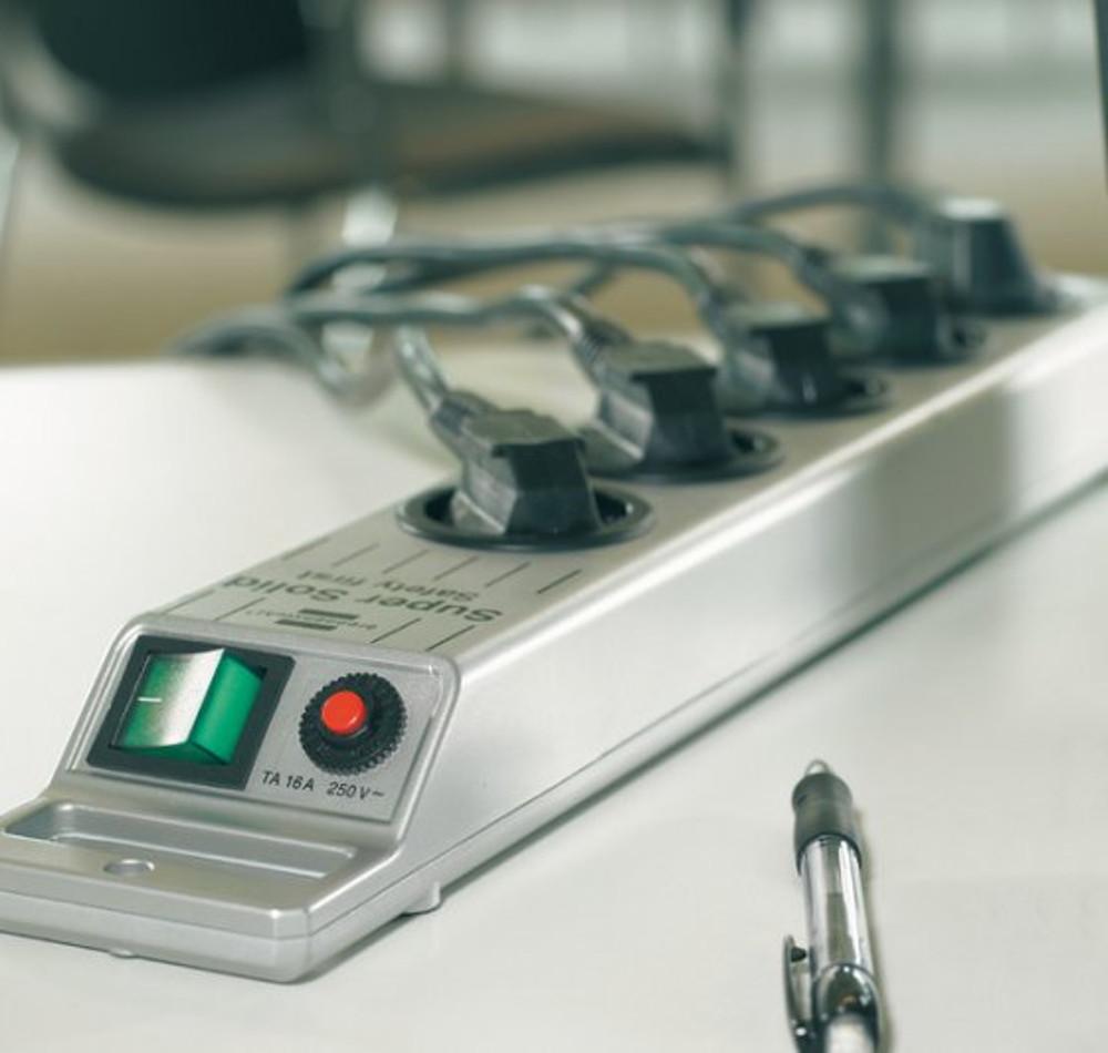 [Brennenstuhl] 브레넨스툴 고강도 폴리카보네이트 안전 접지 멀티탭 5구 수퍼솔리드