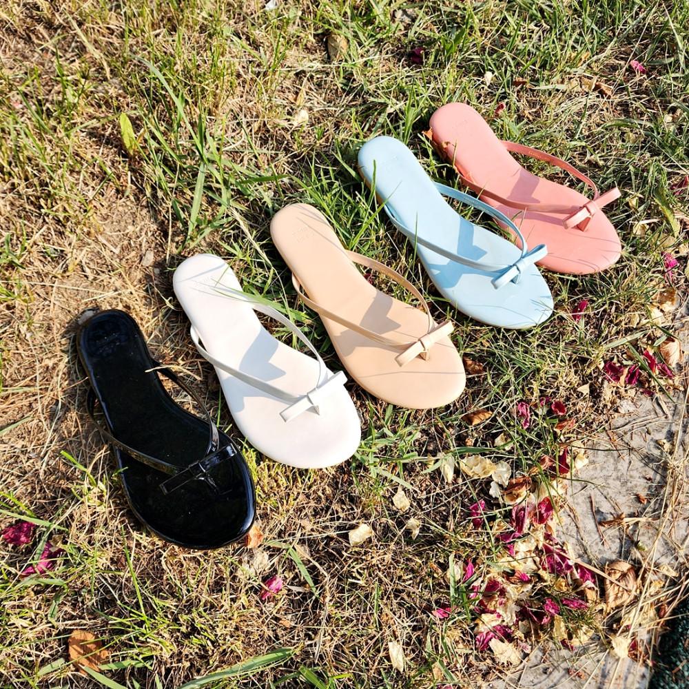 (자체제작) 키키슈즈 귀여운 리본 쪼리 조리 푹신한 몰드창 미끄럼방지 바캉스 여름 슬리퍼