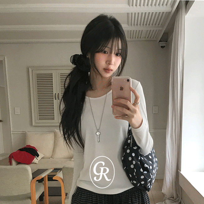 [MADE/퀄리티보장✨/손등덮는] 잔골지U넥슬림긴팔티 (4color)