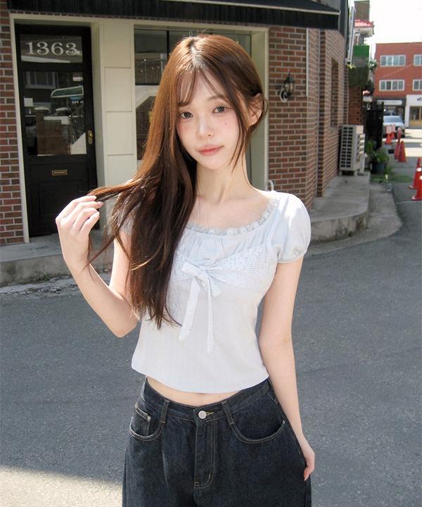 쇼퍼랜드 [란제리코어][포인트템🤍][체형보정] 마레 플라워 뷔스티에 레이스 레이어드 티셔츠 (3color)
