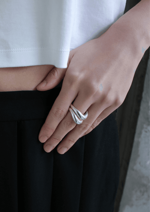 A RING (GLOSSY-SILVER)