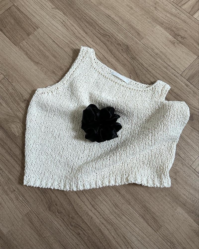 블랙 새틴 실크 곱창 스크런치 (곱창 머리끈, 곱창 밴드, 헤어슈슈)