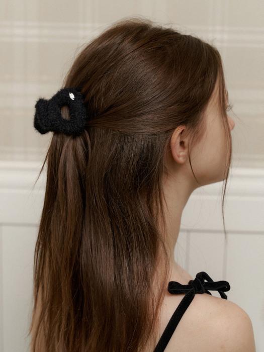 [단독] fur black cubic point hair claw