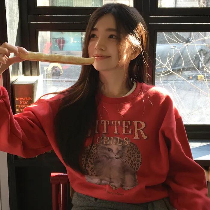 Vintage Kitty Sweatshirt-Red