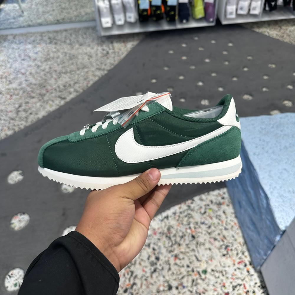 [국내매장] 나이키 코르테즈 우먼스 퍼 그린 초록 DZ2795-300