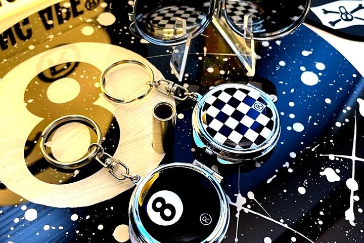 거울 키링 양면 에잇볼 체커 키링 유니크 아크릴 키링 무채색 에어팟 버즈 키링 소품